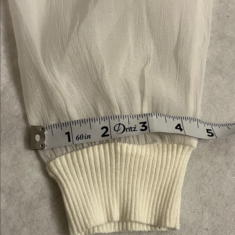 Every Day Chic White&Cream Sheer Talk the Talk  Long Sleeve Top Sz M/L NWT - Picture 10 of 10